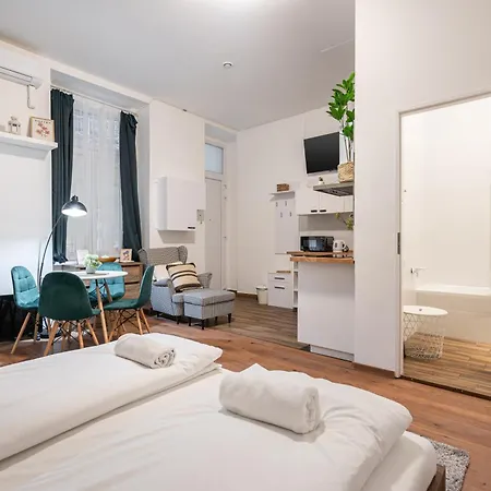 아파트 D68 - Downtown Cozy - Location By Bqa